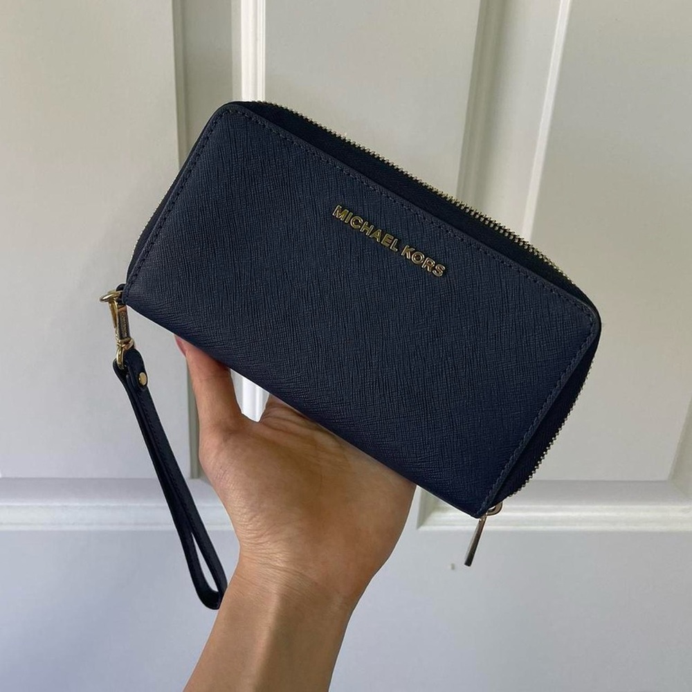 MICHAEL KORS navy wristlet wallet